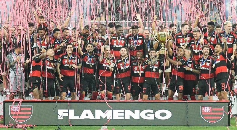 Flamengo vence o Fluminense nos pênaltis e conquista o tricampeonato carioca no Maracanã
