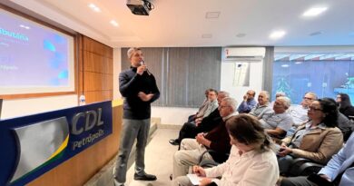 Empresários lotam CDL Petrópolis e debatem impactos práticos da Reforma Tributária no comércio