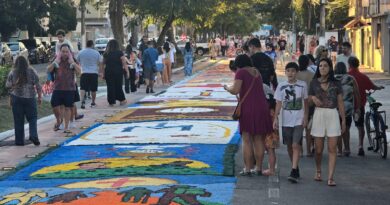 Corpus Christi em Macaé terá procissão sobre tapetes de sal e show de Frei Zeca
