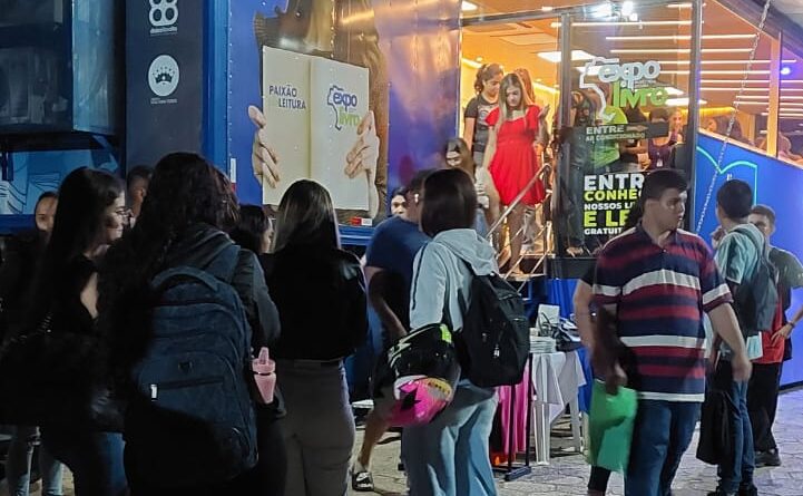 Expolivro chega a Macaé com biblioteca itinerante e programação gratuita para incentivar a leitura