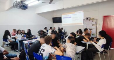 Volta Redonda promove oficina sobre inteligência artificial para preparar jovens para o mercado de trabalho