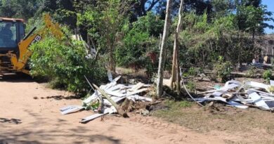 Fiscalização remove cercamento irregular em unidade de conservação de Cabo Frio