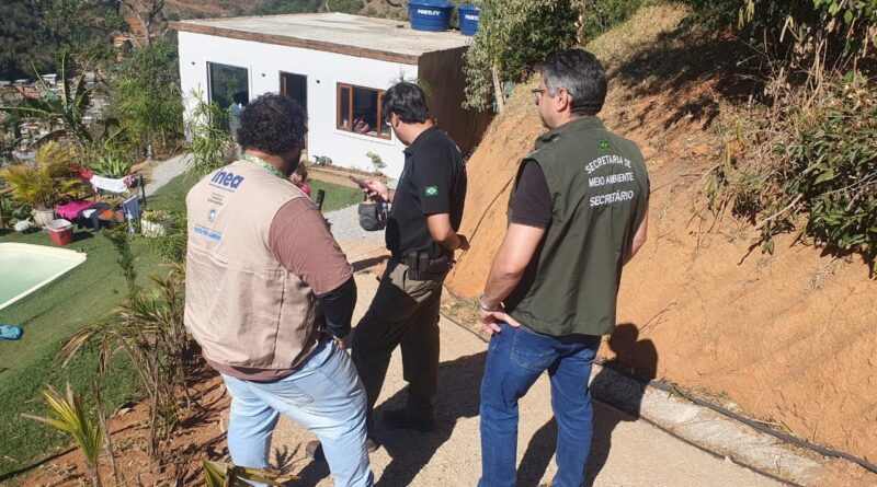 Fiscalização identifica novas ocupações irregulares em área de proteção ambiental de Petrópolis