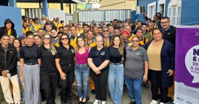 Angra dos Reis promove diálogo com servidores para prevenir violência contra a mulher