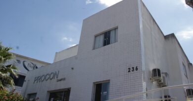 Procon Campos orienta consumidores sobre cuidados na contratação de serviços Procon Campos orienta consumidores sobre cuidados na contratação de serviços