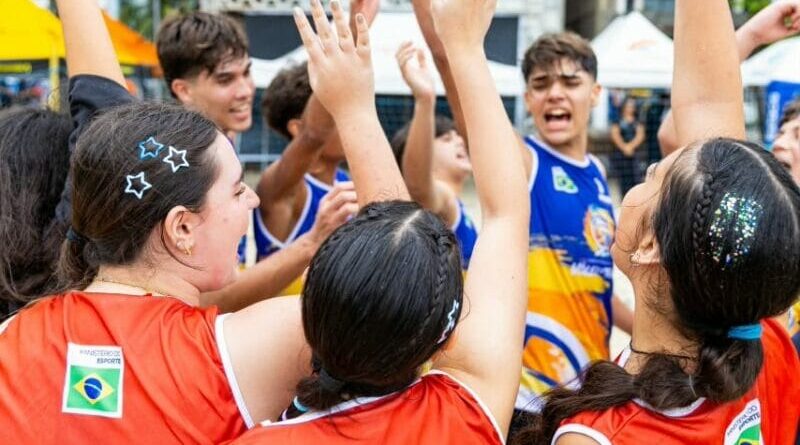 Praia de Icaraí recebe Desafio Nacional de Vôlei e nova etapa do Esporte é Show